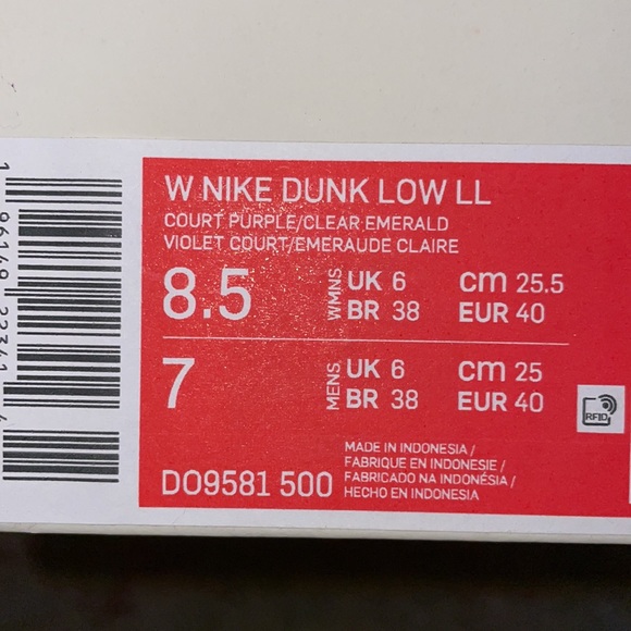 Like new! Lisa Leslie Nike Dunks | Low | Women’s Size 8.5 💜💛💚 - Picture 7 of 9